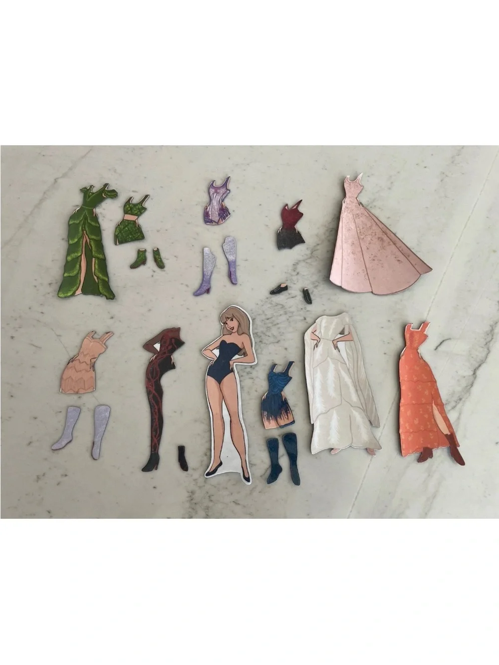 Taylor Swift Magnet Paper Doll Set - Magnet Doll And Eras Tour Outfits! W case!